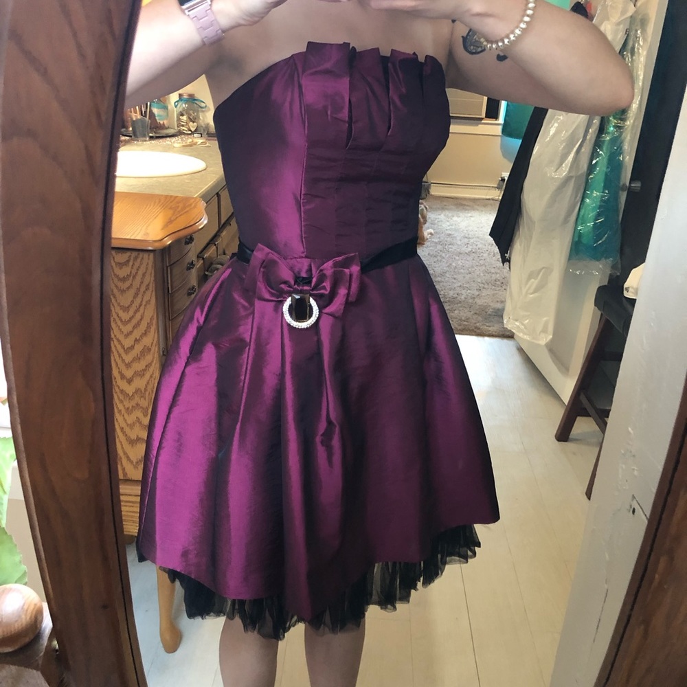 Wine-colored Homecoming Dress with Pockets
